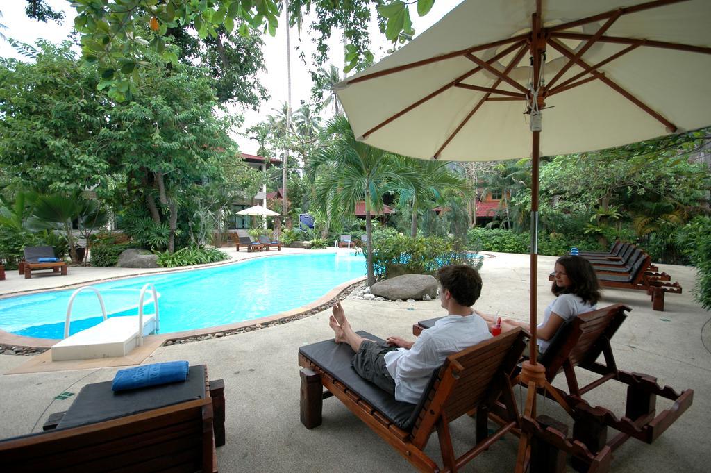 Sunrise Tropical Resort Railay Buitenkant foto